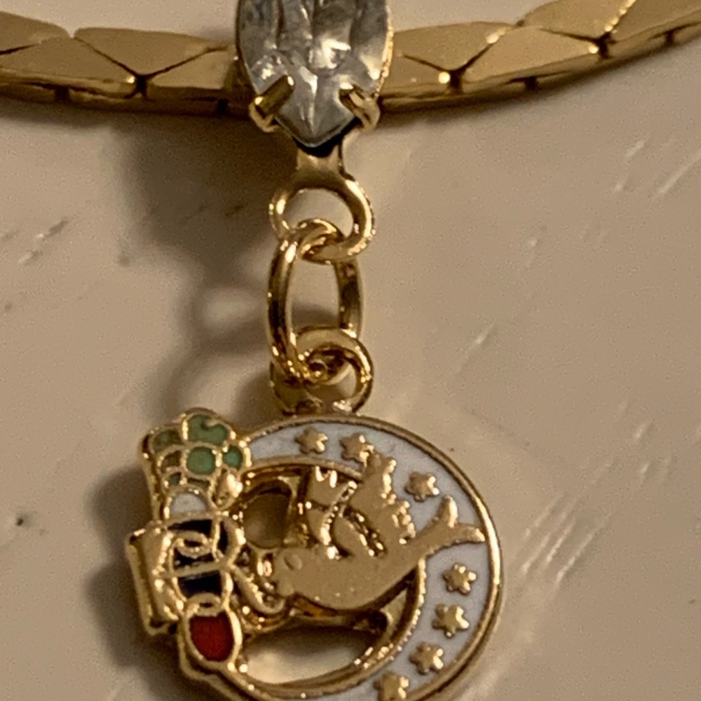 Gold plated necklace with charm 17 inches
